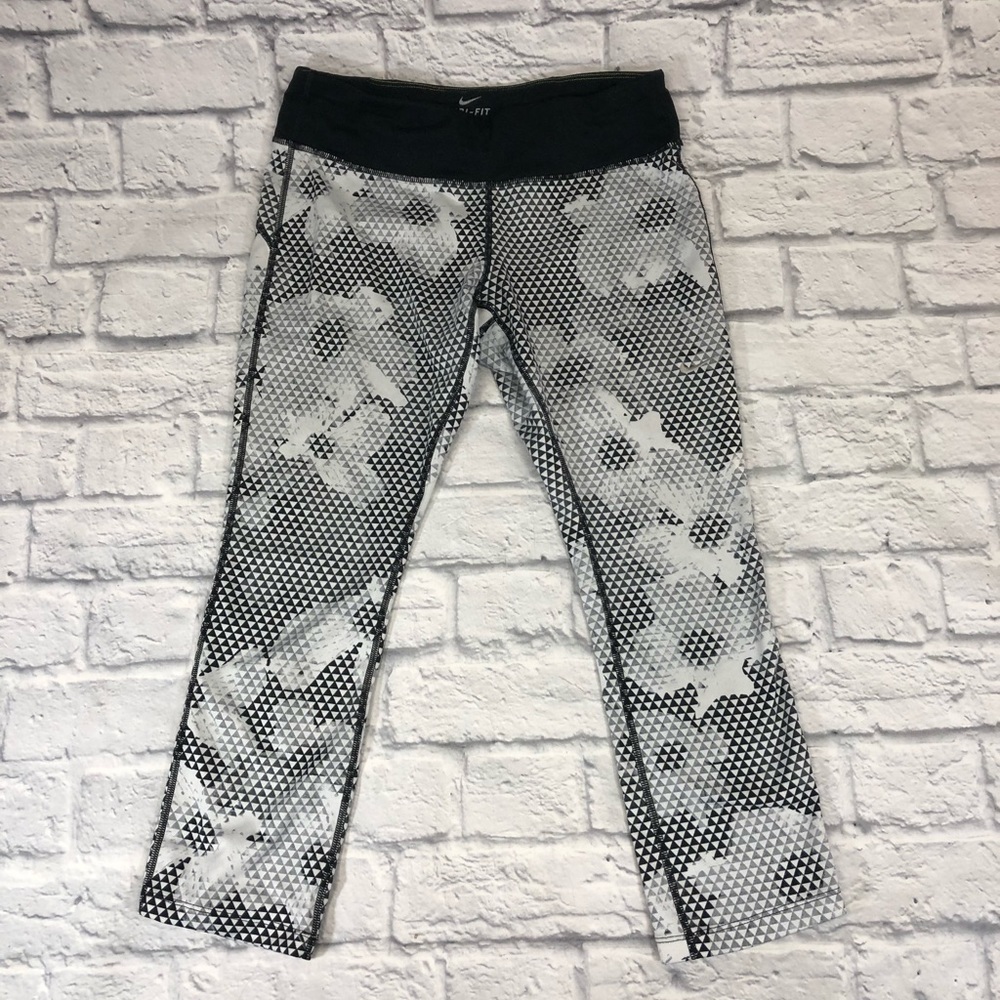 Nike Dri Fit Crop floral Running leggings Size Medium